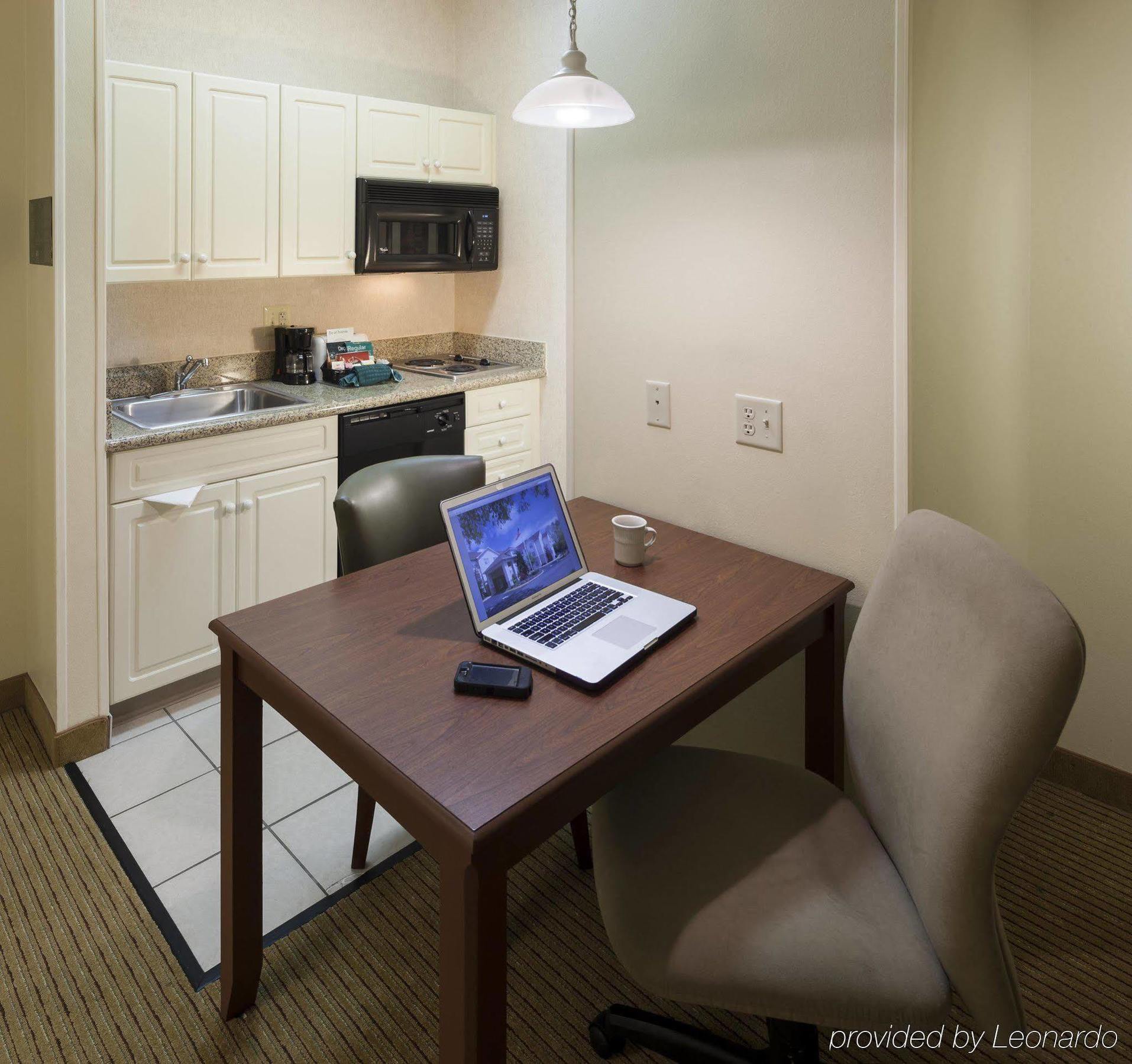 Hotel Homewood By Hilton Newark-cranford 3*
